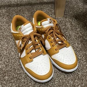Gold phantom low dunks
